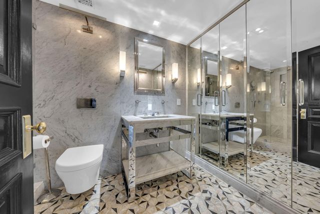 341 N Birch Road Unit 206, Fort Lauderdale, FL 33304