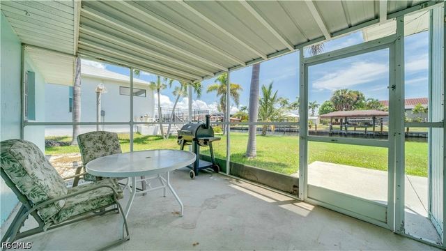 2708 Mangrove ST, St James City, FL 33956
