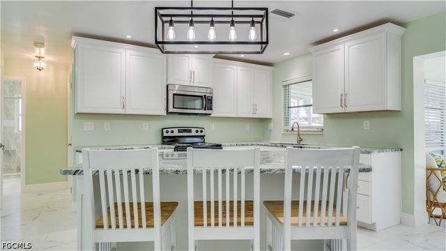2708 Mangrove ST, St James City, FL 33956
