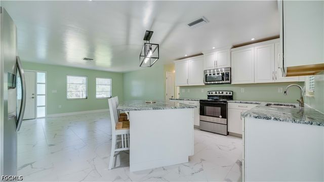 2708 Mangrove ST, St James City, FL 33956
