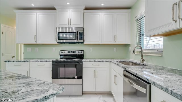 2708 Mangrove ST, St James City, FL 33956