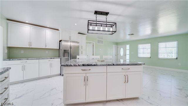 2708 Mangrove ST, St James City, FL 33956