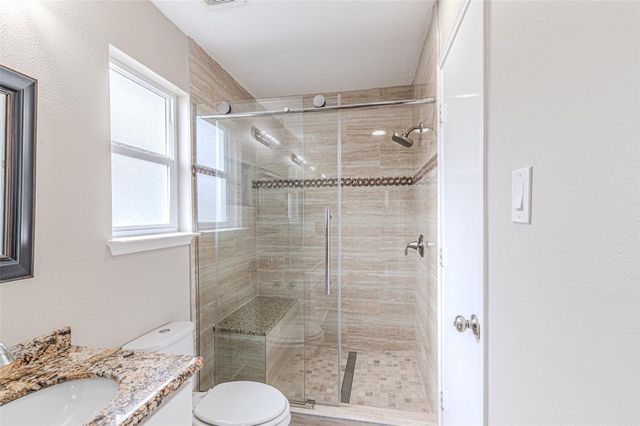 19526 Rocky Bank Drive, Tomball, TX 77375