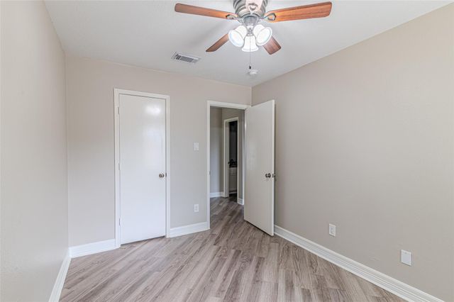 19526 Rocky Bank Drive, Tomball, TX 77375