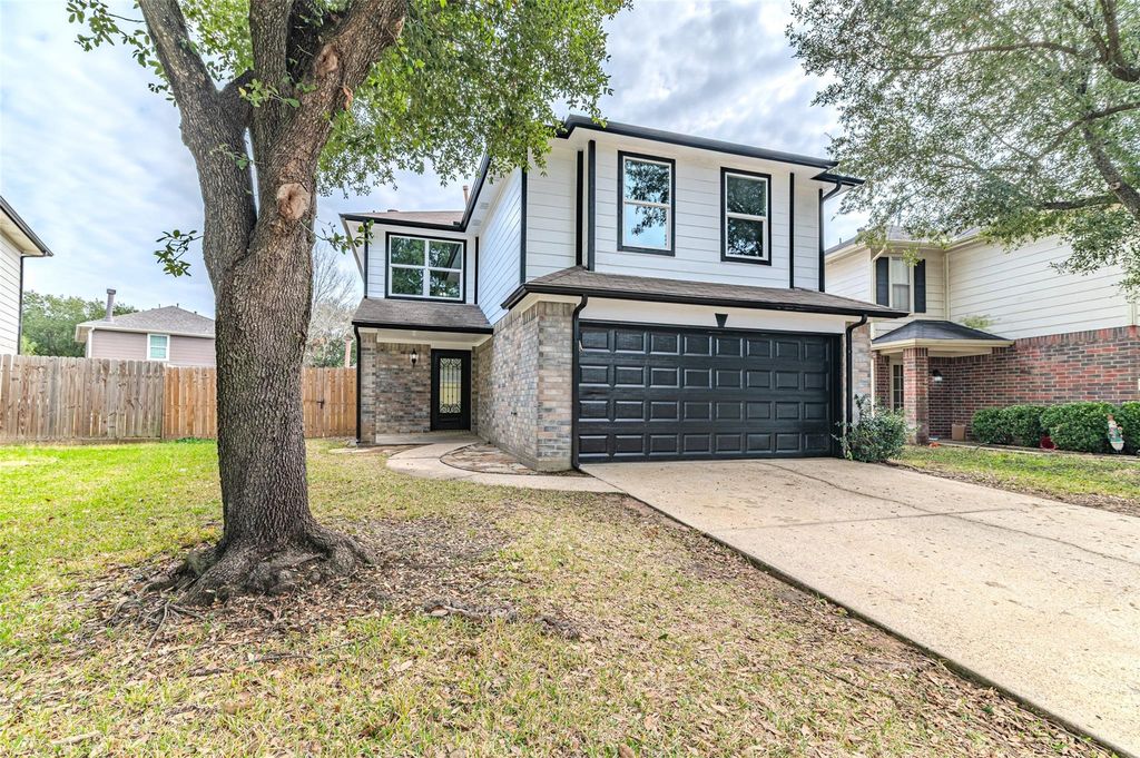 19526 Rocky Bank Drive, Tomball, TX 77375