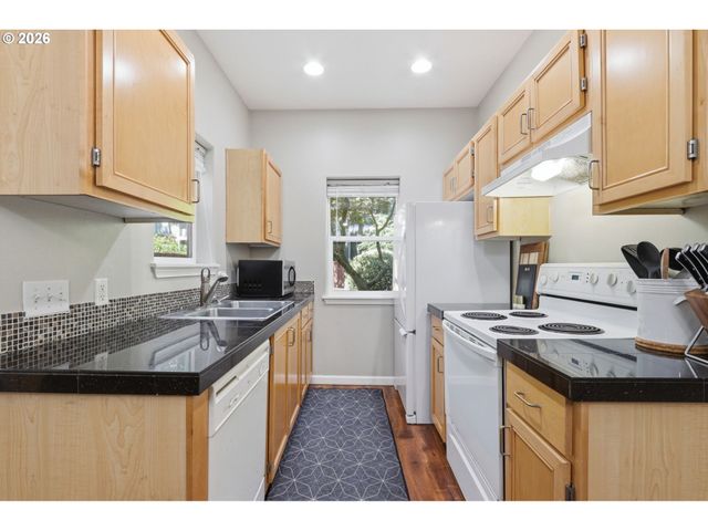 1153 Ne ARROYO Ave, Hillsboro, OR 97006