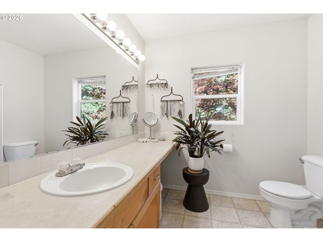 1153 Ne ARROYO Ave, Hillsboro, OR 97006