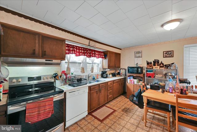 21 PRESCOTT ST, Cressona, PA 17929