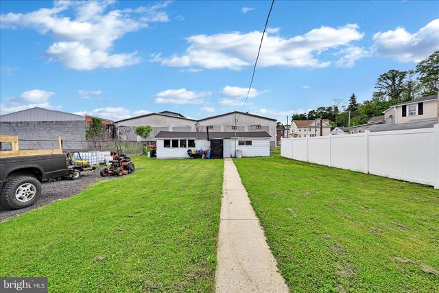 21 PRESCOTT ST, Cressona, PA 17929