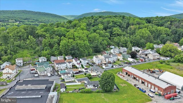 21 PRESCOTT ST, Cressona, PA 17929