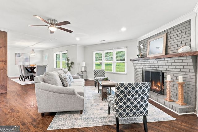 4691 Roberta Circle, Austell, GA 30106