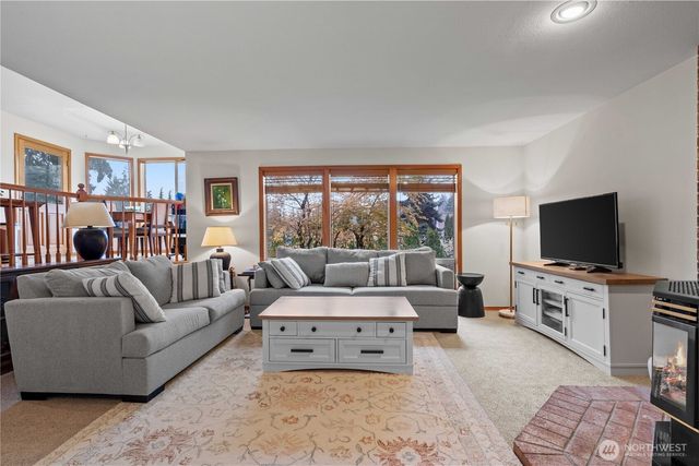 1103 SW 334th Place, Federal Way, WA 98023