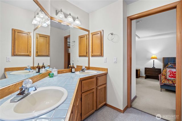 1103 SW 334th Place, Federal Way, WA 98023