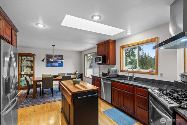 1103 SW 334th Place, Federal Way, WA 98023