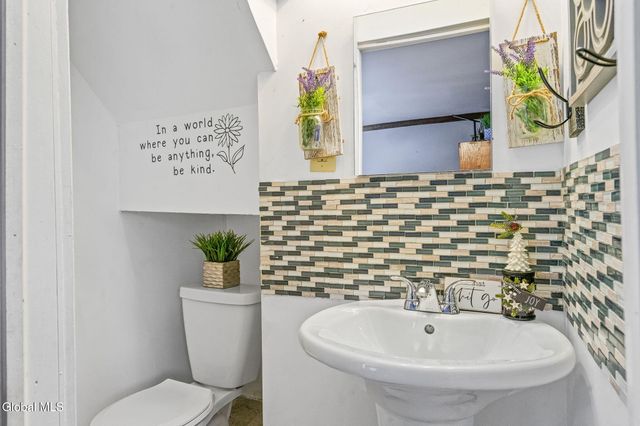 1827 8th Street, Rensselaer, NY 12144