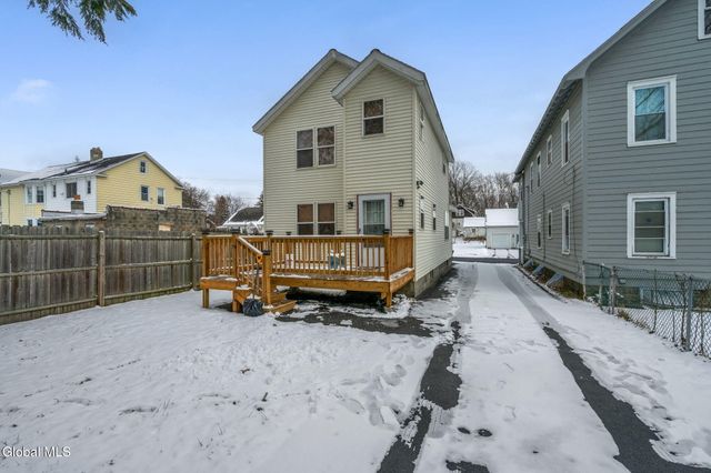 1827 8th Street, Rensselaer, NY 12144