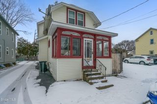 1827 8th Street, Rensselaer, NY 12144