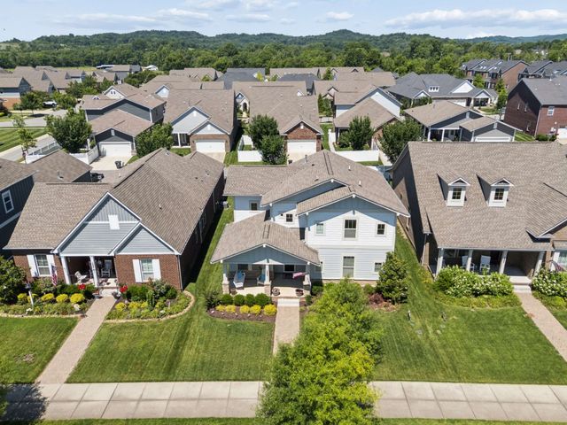 1597 Drakes Creek Rd, Hendersonville, TN 37075
