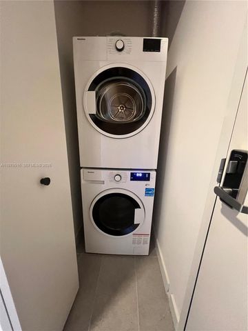 121 NE 5th st 3400, Miami, FL 33132