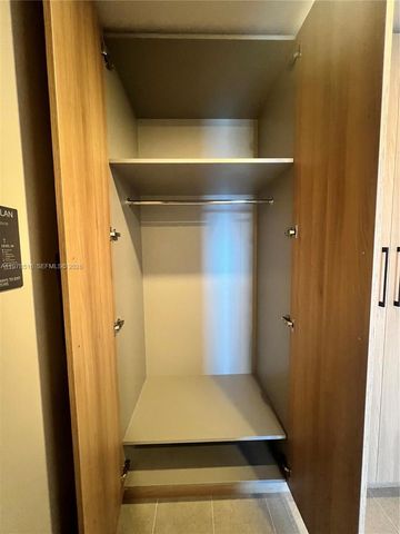 121 NE 5th st 3400, Miami, FL 33132