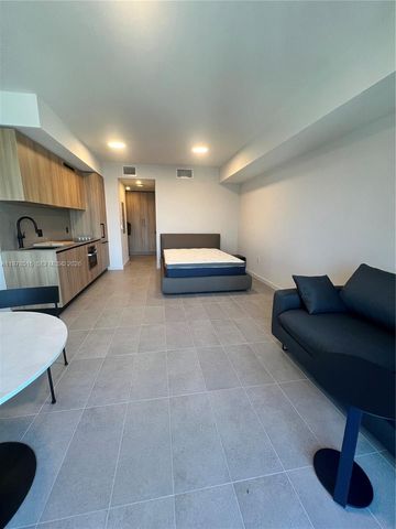 121 NE 5th st 3400, Miami, FL 33132