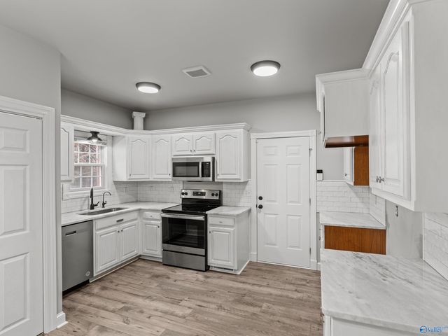 51 Brookwood Drive, Fayetteville, TN 37334