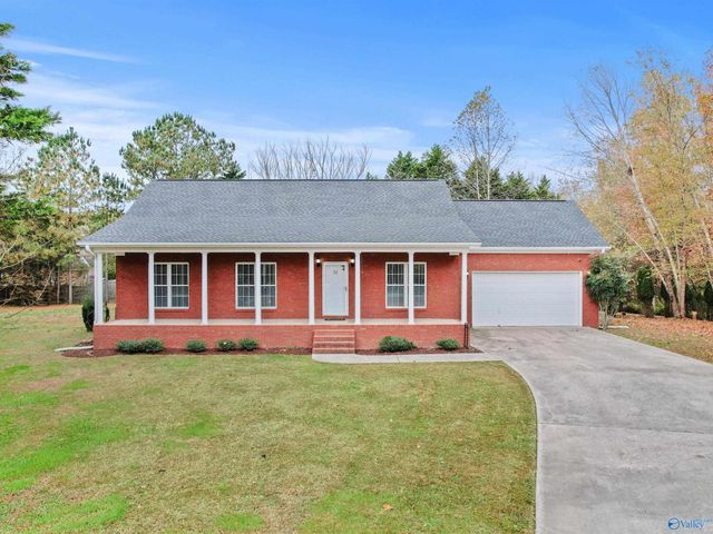 51 Brookwood Drive, Fayetteville, TN 37334