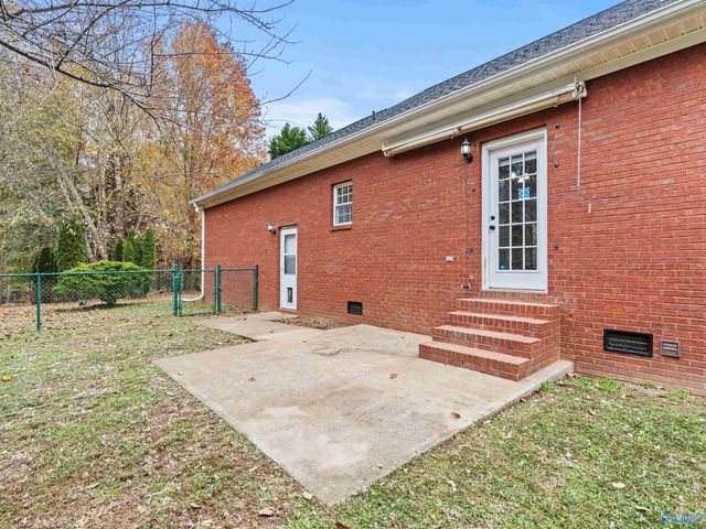 51 Brookwood Drive, Fayetteville, TN 37334