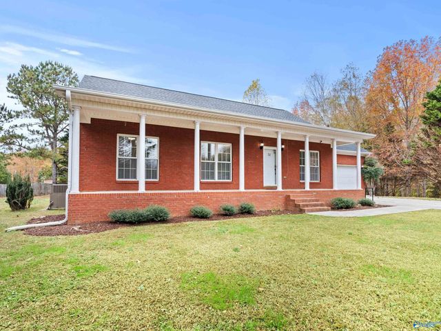 51 Brookwood Drive, Fayetteville, TN 37334