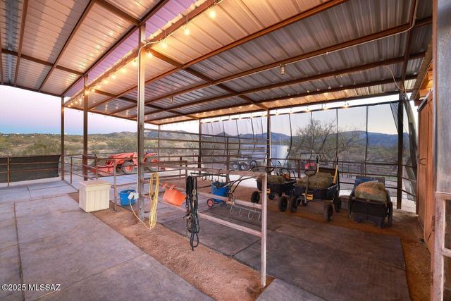 401 N Bully Hill Court, Oracle, AZ 85623