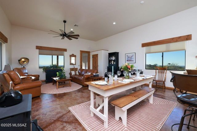 401 N Bully Hill Court, Oracle, AZ 85623