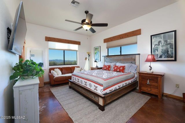 401 N Bully Hill Court, Oracle, AZ 85623