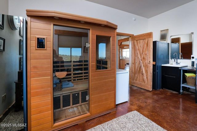 401 N Bully Hill Court, Oracle, AZ 85623