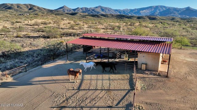 401 N Bully Hill Court, Oracle, AZ 85623