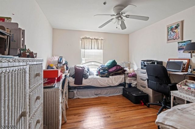 135 S 15Th St, Newark City, NJ 07107