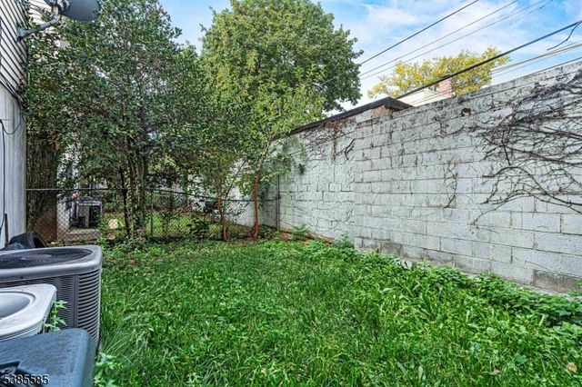 135 S 15Th St, Newark City, NJ 07107