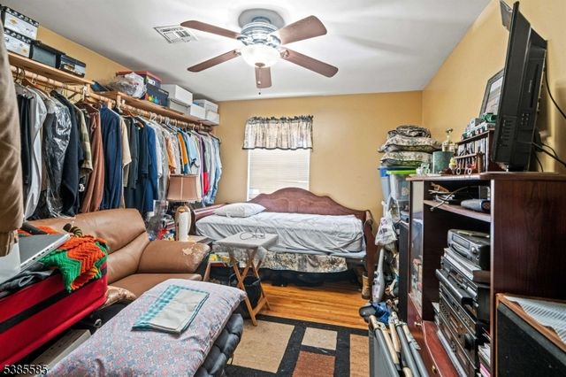 135 S 15Th St, Newark City, NJ 07107