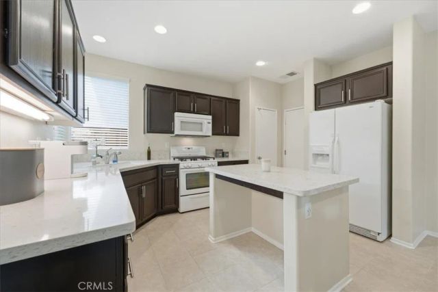 4674 Trailmore Court, Riverside, CA 92505