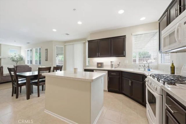 4674 Trailmore Court, Riverside, CA 92505