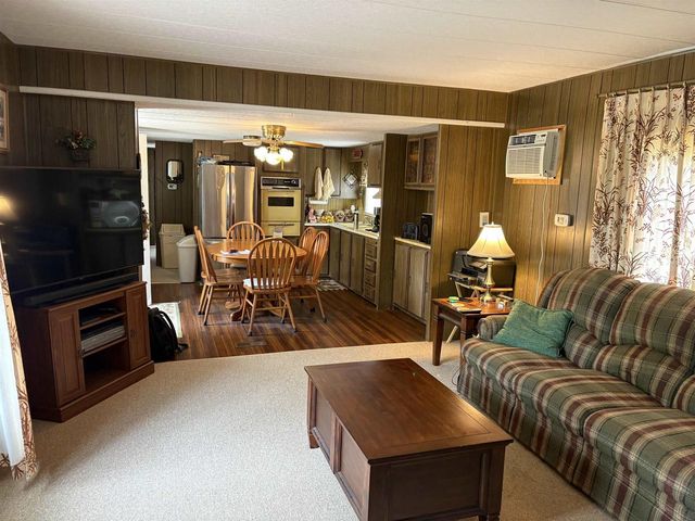 1613 Hornet Trail, Nekoosa, WI 54457