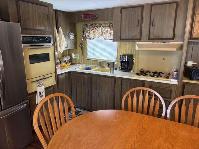 1613 Hornet Trail, Nekoosa, WI 54457