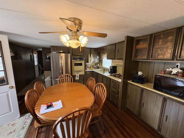 1613 Hornet Trail, Nekoosa, WI 54457