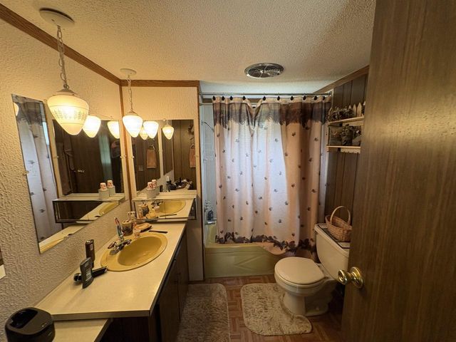 1613 Hornet Trail, Nekoosa, WI 54457