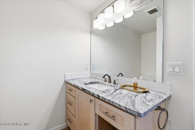 2432 N 8th St, Coeur D'alene, ID 83814