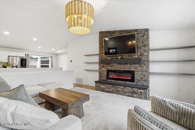 2432 N 8th St, Coeur D'alene, ID 83814