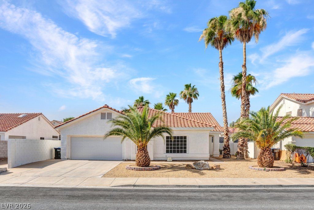 695 North Pearl Island Drive, Henderson, NV 89015 — photo 2