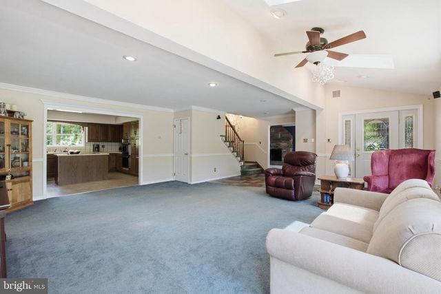6338 STUMP RD, Pipersville, PA 18947