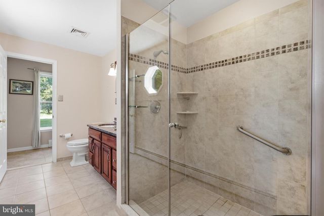 6338 STUMP RD, Pipersville, PA 18947