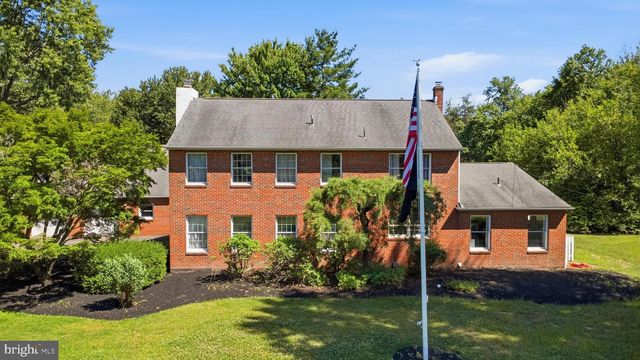 6338 STUMP RD, Pipersville, PA 18947