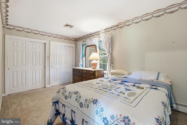 6338 STUMP RD, Pipersville, PA 18947